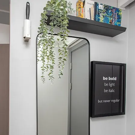 Апартаменти Loft Style In City Centre Near Any Public Transportation