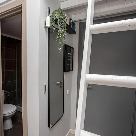 Апартаменти Loft Style In City Centre Near Any Public Transportation