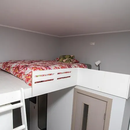 Апартаменти Loft Style In City Centre Near Any Public Transportation
