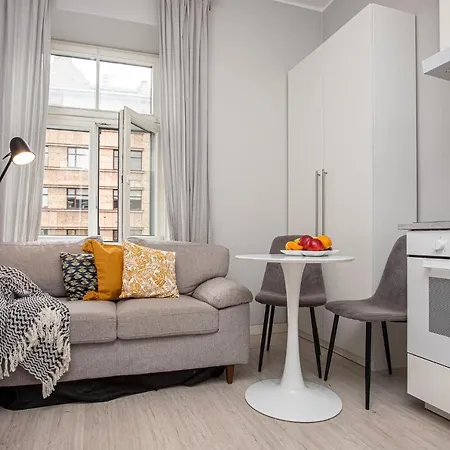 Loft Style In City Centre Near Any Public Transportation Apartman